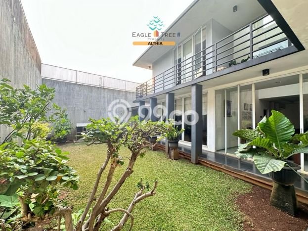 Jual Rumah Luas Elegan Dengan View Cantik di Bintaro, Tangerang Selatan Jual Rumah Luas Elegan Dengan View Cantik di Bintaro, Tangerang Selatan