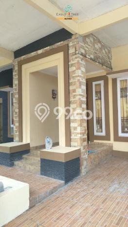 Rumah Luas Tanah 135m² di Graha Raya, Tangerang - Lokasi Strategis Rumah Luas Tanah 135m² di Graha Raya, Tangerang - Lokasi Strategis
