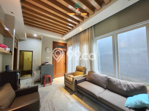 Rumah Cantik 2,5lantai Siap Huni Dalam Cluster Di Graha Raya Rumah Cantik 2,5lantai Siap Huni Dalam Cluster Di Graha Raya