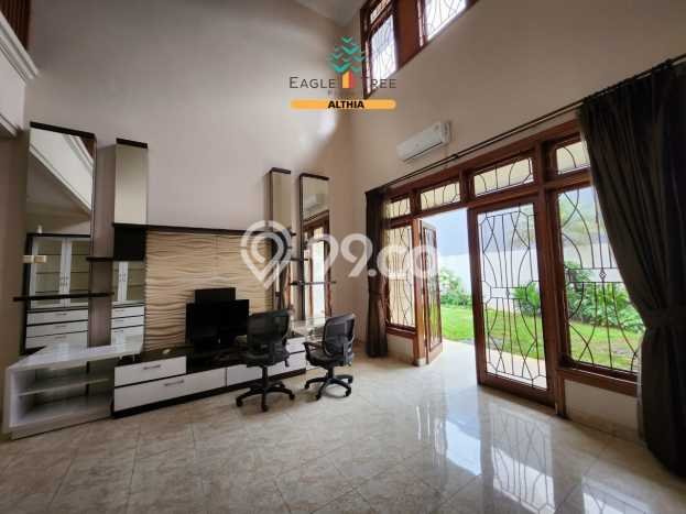Hunian Elit LB 456m2 Siap Huni Desain Elegan di Bintaro, Tangerang Selatan Hunian Elit LB 456m2 Siap Huni Desain Elegan di Bintaro, Tangerang Selatan