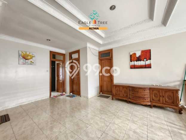 Hunian Elit LB 456m2 Siap Huni Desain Elegan di Bintaro, Tangerang Selatan Hunian Elit LB 456m2 Siap Huni Desain Elegan di Bintaro, Tangerang Selatan