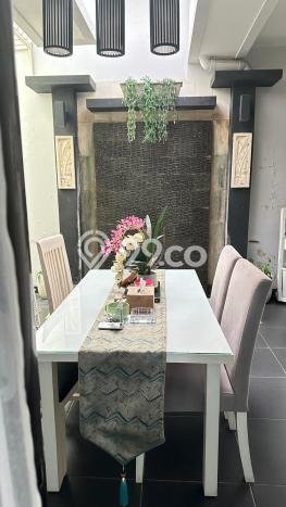 Rumah Siap Huni Semi Furnished Posisi Hook di Cluster Graha Raya Rumah Siap Huni Semi Furnished Posisi Hook di Cluster Graha Raya