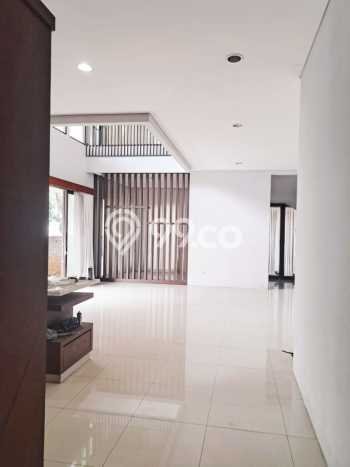 Dijual Rumah Mewah Elegan Dengan View Cantik di Bintaro, Tangerang Selatan Dijual Rumah Mewah Elegan Dengan View Cantik di Bintaro, Tangerang Selatan