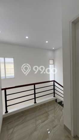 Jual Rumah Eksklusif 3 KT di Gading Serpong, Tangerang Jual Rumah Eksklusif 3 KT di Gading Serpong, Tangerang