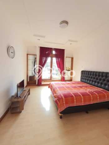 Rumah Luxury Modern Siap Huni di Bintaro Tangerang Selatan Rumah Luxury Modern Siap Huni di Bintaro Tangerang Selatan