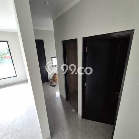Rumah Bagus 2 Lantai Siap Huni Posisi Hook di Graha Raya Rumah Bagus 2 Lantai Siap Huni Posisi Hook di Graha Raya