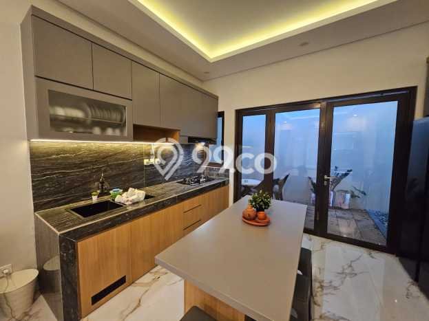 Ready to Use! Luxury House LT 132m2 Desain Elegan di Rempoa Ready to Use! Luxury House LT 132m2 Desain Elegan di Rempoa