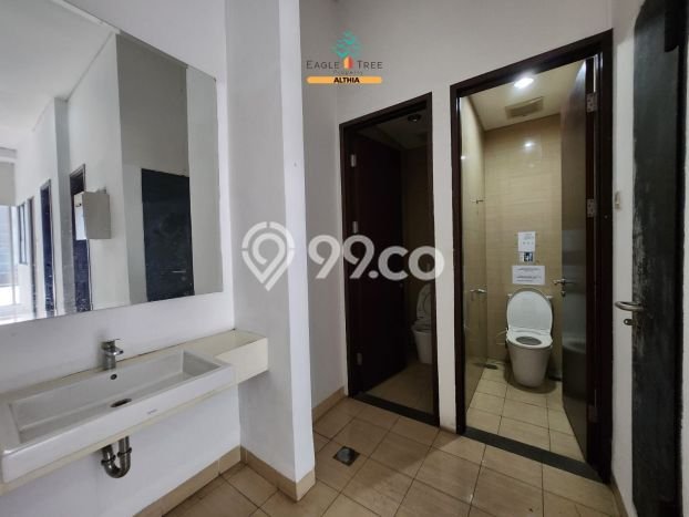 Ruko Premium Kawasan , Luas 637m2m², Jalan Mainroad, Ramai Ruko Premium Kawasan , Luas 637m2m², Jalan Mainroad, Ramai