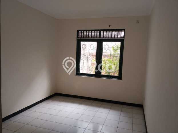 Ready to Use! Luxury House LT 180m2 Desain Elegan di Bintaro Ready to Use! Luxury House LT 180m2 Desain Elegan di Bintaro