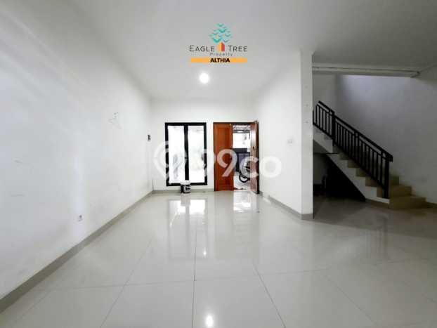 HOT DEAL! Jual Rumah Berkualitas di BSD, Tangerang, LT 128m² Luas Bangunan 180m² HOT DEAL! Jual Rumah Berkualitas di BSD, Tangerang, LT 128m² Luas Bangunan 180m²