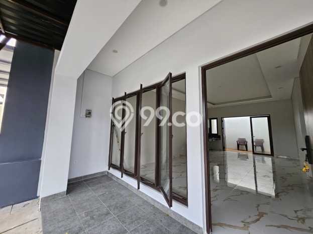 Ready to Use! Luxury House LT 132m2 Desain Elegan di Rempoa Ready to Use! Luxury House LT 132m2 Desain Elegan di Rempoa