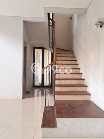 Dijual Rumah Mewah Elegan Dengan View Cantik di Bintaro, Tangerang Selatan Dijual Rumah Mewah Elegan Dengan View Cantik di Bintaro, Tangerang Selatan