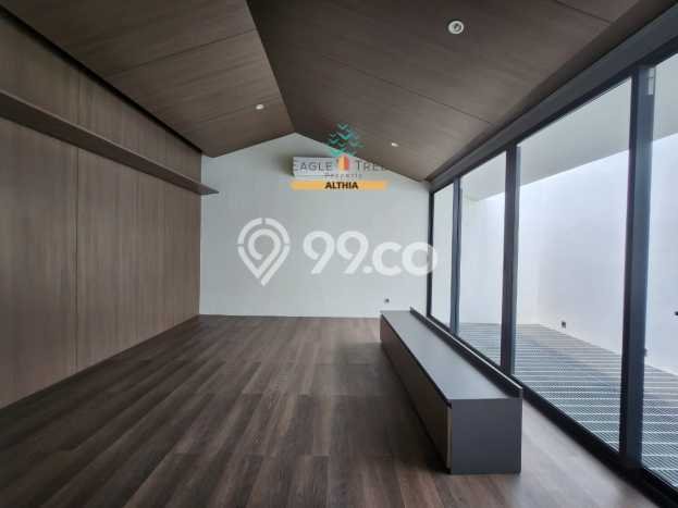Rumah Elit LB 233m2 Siap Huni Desain Elegan di Bintaro, Tangerang Selatan Rumah Elit LB 233m2 Siap Huni Desain Elegan di Bintaro, Tangerang Selatan