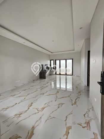 Ready to Use! Luxury House LT 132m2 Desain Elegan di Rempoa Ready to Use! Luxury House LT 132m2 Desain Elegan di Rempoa