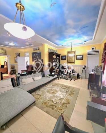 Siap Huni Hunian Elit 5 Kamar di Kebayoran Lama Dekat ke Mana Saja Siap Huni Hunian Elit 5 Kamar di Kebayoran Lama Dekat ke Mana Saja