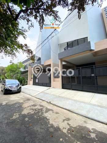 Rumah Exclusive 4 KT 3 KM di Kompleks Cluster Bintaro, Tangerang Selatan Rumah Exclusive 4 KT 3 KM di Kompleks Cluster Bintaro, Tangerang Selatan