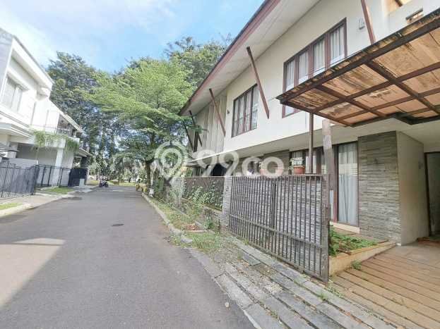 Dijual Rumah Mewah Elegan Dengan View Cantik di Bintaro, Tangerang Selatan Dijual Rumah Mewah Elegan Dengan View Cantik di Bintaro, Tangerang Selatan
