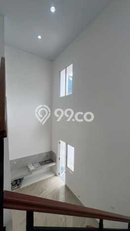 Jual Rumah Eksklusif 3 KT di Gading Serpong, Tangerang Jual Rumah Eksklusif 3 KT di Gading Serpong, Tangerang