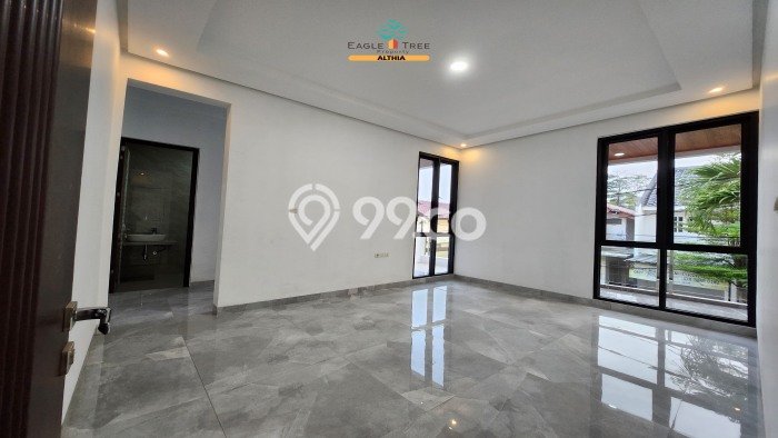 Rumah Mewah LB 300m2 Siap Huni Desain Elegan di Bintaro, Tangerang Selatan Rumah Mewah LB 300m2 Siap Huni Desain Elegan di Bintaro, Tangerang Selatan