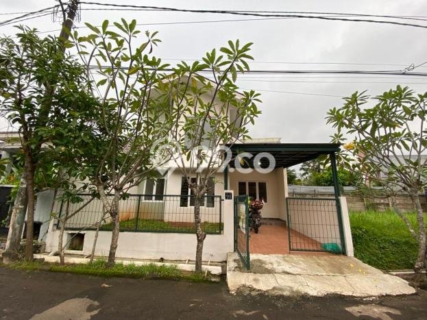 For Sale Hunian Rumah Terawat 3 Kamar di Graha Raya, Tangerang Selatan For Sale Hunian Rumah Terawat 3 Kamar di Graha Raya, Tangerang Selatan