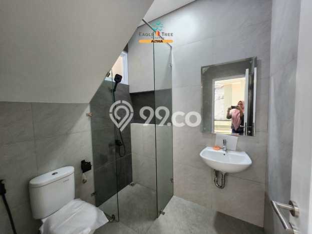 Rumah Minimalis 3 KT di BSD Tangerang Semi Furnished Rumah Minimalis 3 KT di BSD Tangerang Semi Furnished