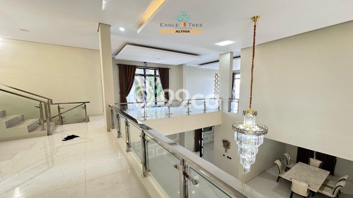 Jual Rumah Luas Elegan Dengan View Cantik di BSD, Tangerang Jual Rumah Luas Elegan Dengan View Cantik di BSD, Tangerang
