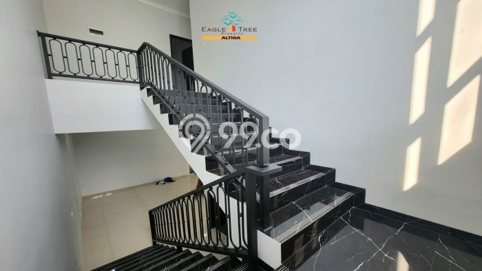 Jual Rumah Mewah Elegan Dengan View Cantik di BSD, Tangerang Jual Rumah Mewah Elegan Dengan View Cantik di BSD, Tangerang