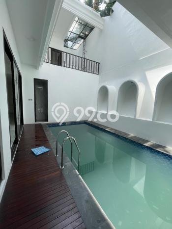 Hunian Mewah LB 300m2 Siap Huni Desain Elegan di Bintaro, Tangerang Selatan Hunian Mewah LB 300m2 Siap Huni Desain Elegan di Bintaro, Tangerang Selatan