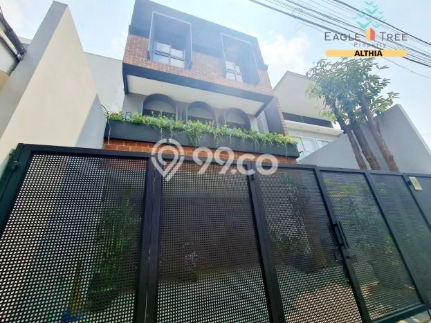 For Sale! Premium House LT 140m2 Desain Elegan di Pondok Indah For Sale! Premium House LT 140m2 Desain Elegan di Pondok Indah