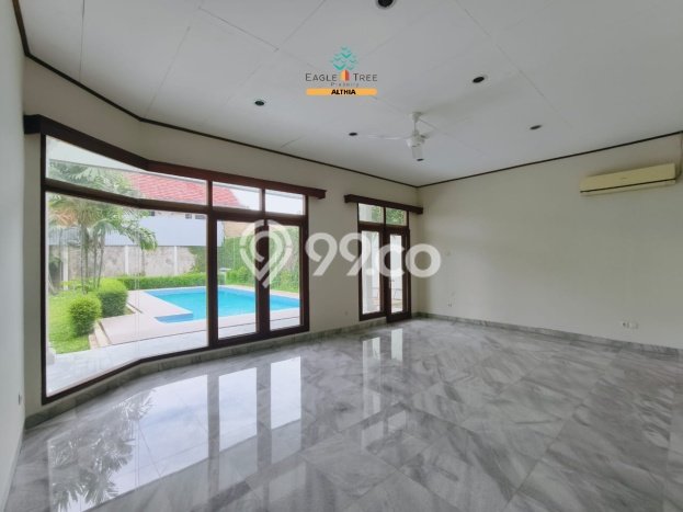Rumah Elit Modern Tanpa Renovasi di Cipete Jakarta Selatan Rumah Elit Modern Tanpa Renovasi di Cipete Jakarta Selatan