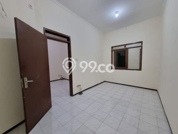 DIJUAL CEPAT! Rumah Premium area Serpong Villa Melati Mas, Tangerang Selatan, Luas 96m2m² LB 78m2m² Bisa Nego! DIJUAL CEPAT! Rumah Premium area Serpong Villa Melati Mas, Tangerang Selatan, Luas 96m2m² LB 78m2m² Bisa Nego!