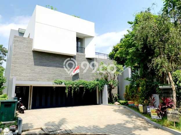 Dijual Rumah Luas Megah Dengan View Cantik di BSD Bukit Golf, Tangerang Dijual Rumah Luas Megah Dengan View Cantik di BSD Bukit Golf, Tangerang