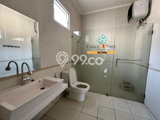Ready to Use! Luxury House LT 210m2 Desain Modern di BSD Ready to Use! Luxury House LT 210m2 Desain Modern di BSD