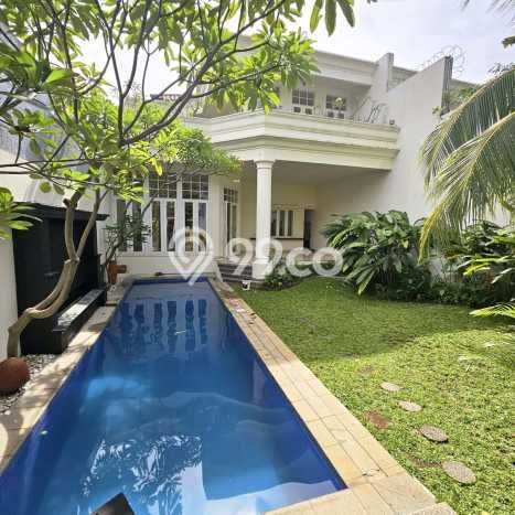Sewa Rumah Nyaman LT 600m2 / LB 800m2 di Kemang, Jakarta Selatan Sewa Rumah Nyaman LT 600m2 / LB 800m2 di Kemang, Jakarta Selatan