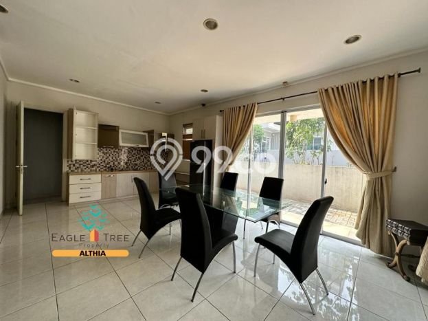 Ready to Use! Luxury House LT 210m2 Desain Modern di BSD Ready to Use! Luxury House LT 210m2 Desain Modern di BSD