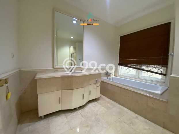 PRIME AREA! Rumah di BSD, 4 KM, Area Premium, LT 383m² LB 337m² PRIME AREA! Rumah di BSD, 4 KM, Area Premium, LT 383m² LB 337m²