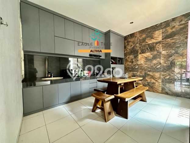 Ready to Use! Premium House LT 150m2 Desain Modern di Graha Raya Ready to Use! Premium House LT 150m2 Desain Modern di Graha Raya