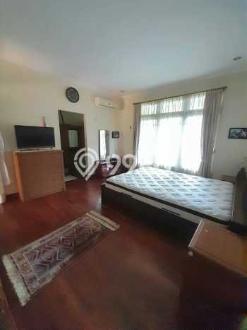 Dijual Rumah Luas Megah Dengan View Cantik di Bintaro, Tangerang Selatan Dijual Rumah Luas Megah Dengan View Cantik di Bintaro, Tangerang Selatan