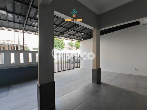 Rumah Minimalis 4 KT di Villa Melati Mas Tangerang Selatan Unfurnished Rumah Minimalis 4 KT di Villa Melati Mas Tangerang Selatan Unfurnished