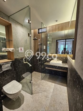 Hunian Mewah LB 160m2 Siap Huni Desain Elegan di Joglo, Jakarta Barat Hunian Mewah LB 160m2 Siap Huni Desain Elegan di Joglo, Jakarta Barat