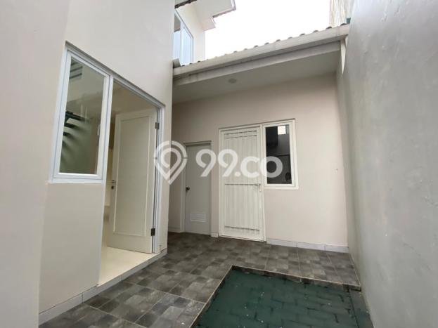 Rumah Luas Asri 3 KT Siap Pakai di Graha Raya Tangerang Selatan Rumah Luas Asri 3 KT Siap Pakai di Graha Raya Tangerang Selatan