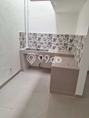 Disewakan! Rumah 3 Kamar Tidur &
3 Kamar Mandi di Bintaro, Tangerang Selatan Disewakan! Rumah 3 Kamar Tidur &
3 Kamar Mandi di Bintaro, Tangerang Selatan
