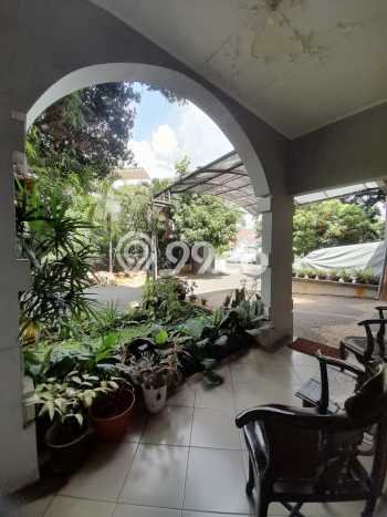 Rumah Luxury Modern Siap Huni di Bintaro Tangerang Selatan Rumah Luxury Modern Siap Huni di Bintaro Tangerang Selatan