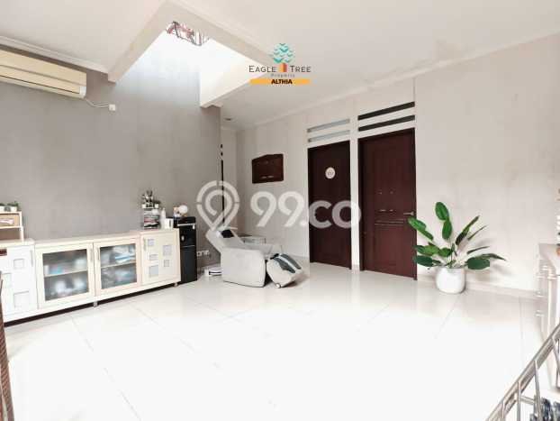 Ready to Use! Luxury House LT 246m2 Desain Elegan di Bintaro Ready to Use! Luxury House LT 246m2 Desain Elegan di Bintaro