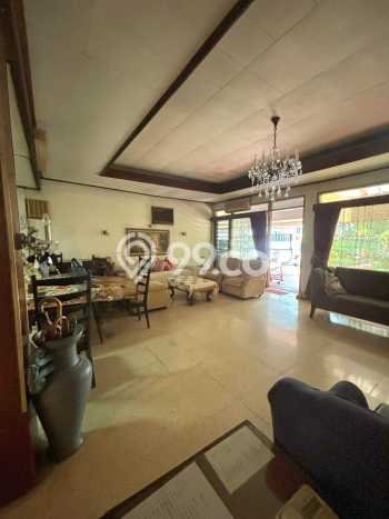 Dijual Rumah Premium dengan Fasilitas Sekitar Lengkap di Kebayoran Baru, Jakarta Selatan Dijual Rumah Premium dengan Fasilitas Sekitar Lengkap di Kebayoran Baru, Jakarta Selatan