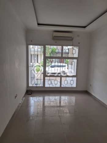 Disewakan! Rumah 3 Kamar Tidur &
3 Kamar Mandi di Bintaro, Tangerang Selatan Disewakan! Rumah 3 Kamar Tidur &
3 Kamar Mandi di Bintaro, Tangerang Selatan