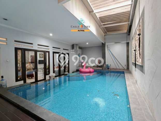 Ready to Use! Luxury House LT 246m2 Desain Elegan di Bintaro Ready to Use! Luxury House LT 246m2 Desain Elegan di Bintaro