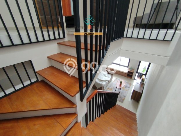 Rumah Luas Asri 4 KT Siap Pakai di BSD Nusaloka Tangerang Rumah Luas Asri 4 KT Siap Pakai di BSD Nusaloka Tangerang