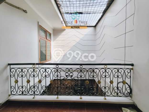 Dijual Rumah Elit Exclusive di Pesanggrahan, Jakarta Selatan Dijual Rumah Elit Exclusive di Pesanggrahan, Jakarta Selatan