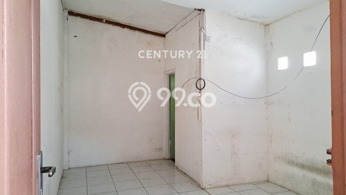 LOKASI BISNIS! Gudang For Rent Kawasan Taman Kopo Indah, Luas 130m², Jalan Strategis, Ready Usaha LOKASI BISNIS! Gudang For Rent Kawasan Taman Kopo Indah, Luas 130m², Jalan Strategis, Ready Usaha